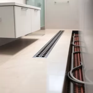 Montaż odpływ liniowy na ogrzewaniu podłogowym