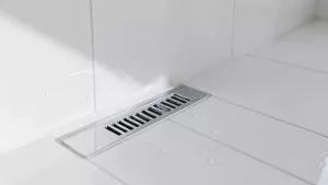 odległość odpływu liniowego od ściany